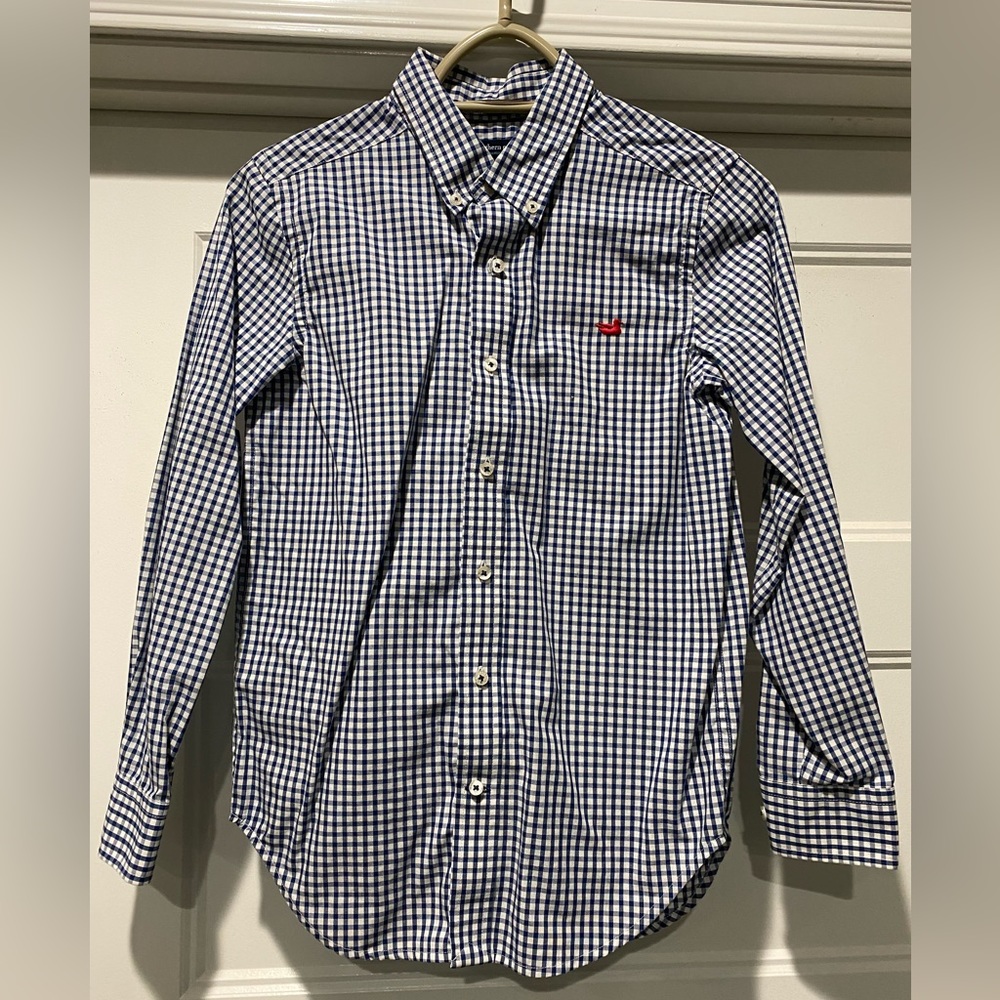 Southern Marsh button down. Navy/white checked. Boys Large. This is in EUC.